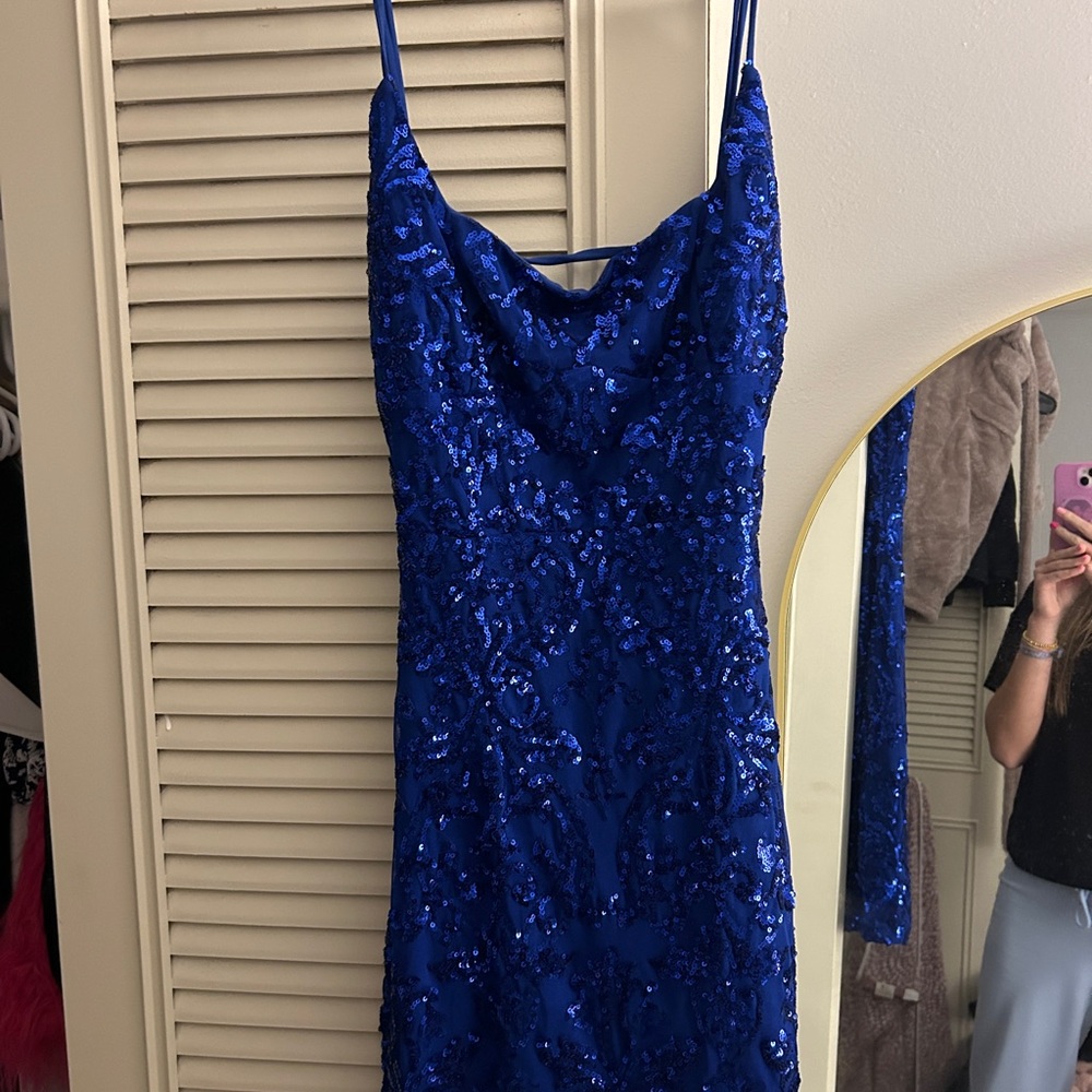 Elegant Blue Sequin Dress